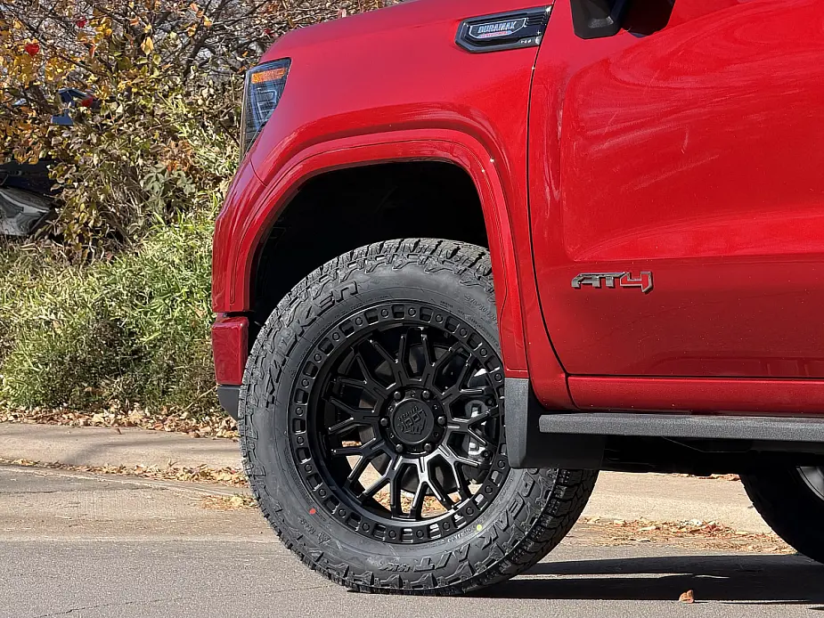 2026 GMC Sierra 1500 Lock Off-Road Combat Black Wheel