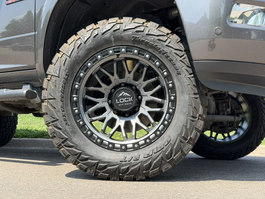 Lock Off-Road Combat Wheels in Charcoal for 2018 RAM 2500