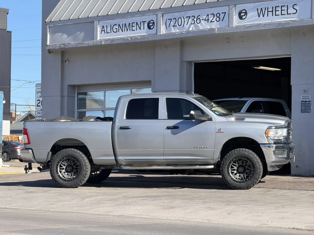Lock Off-Road Combat Wheels in Charcoal for 2024 RAM 2500