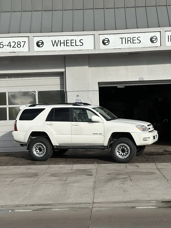 Polished Silver Lock Off-Road Combat on 2009 Toyota 4Runner