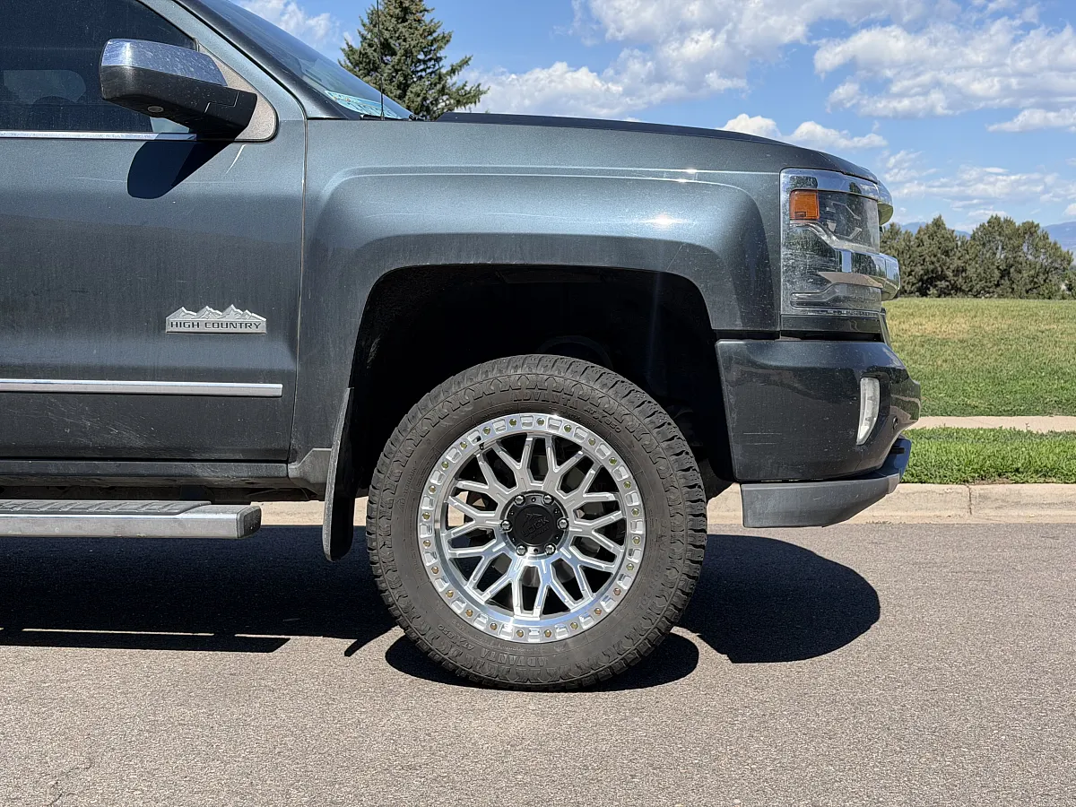 Lock Off-Road Combat Polished Silver Rim on 2017 Chevrolet Silverado 1500