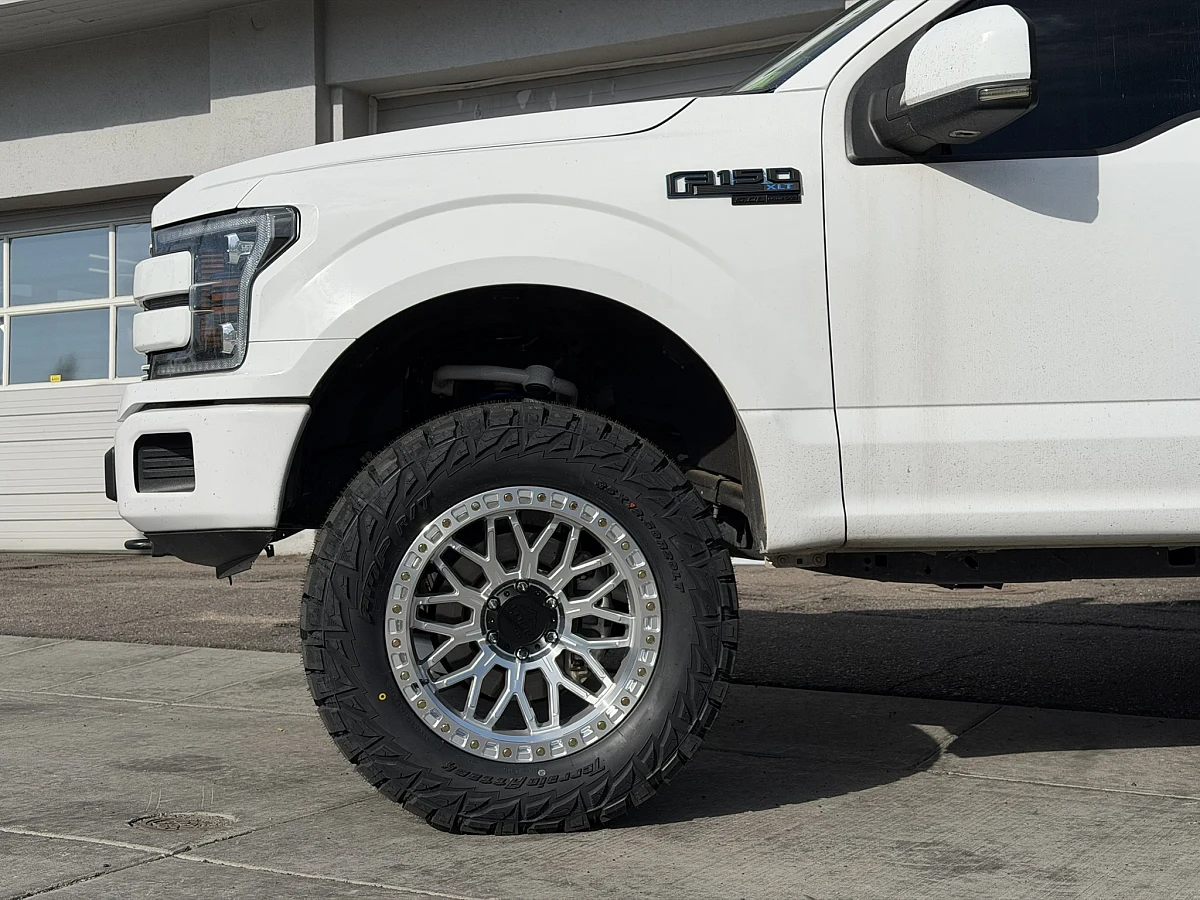 2019 Ford F-150 Lock Off-Road Combat Polished Silver Wheel