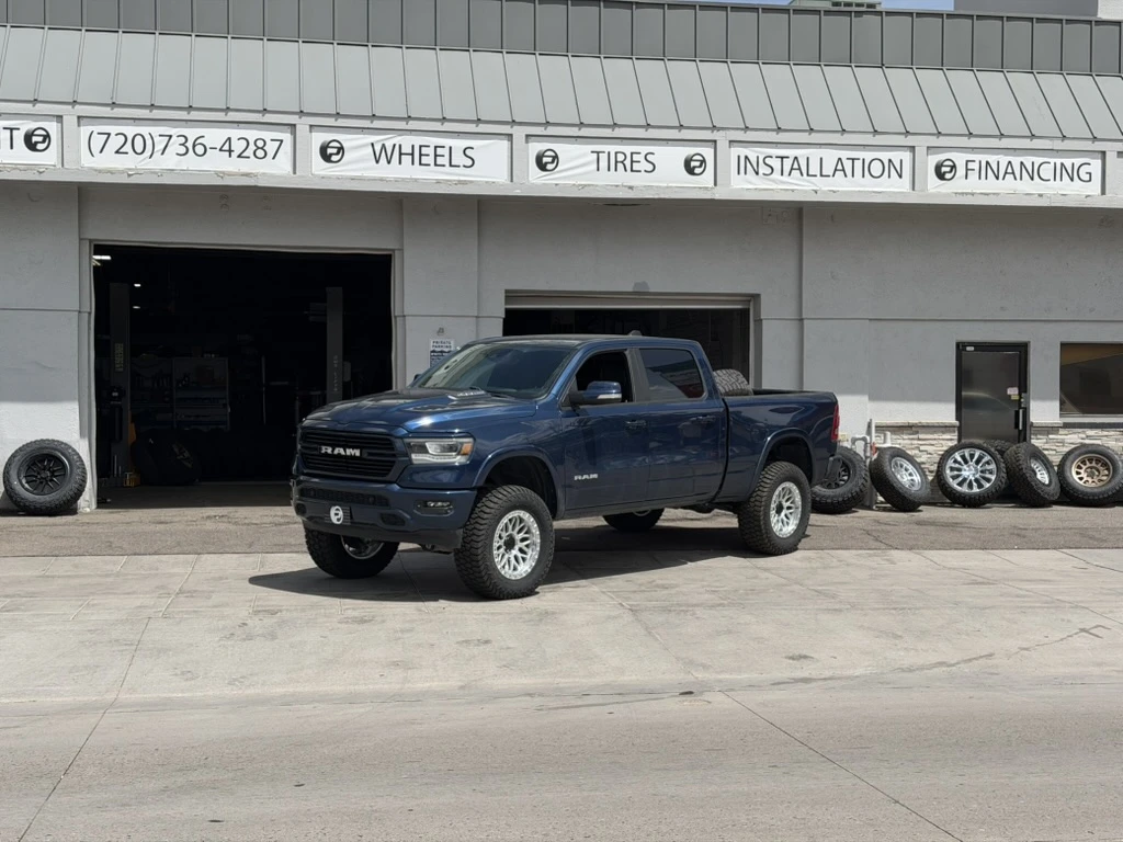 Lock Off-Road Combat Polished Silver Rim on 2024 RAM 1500
