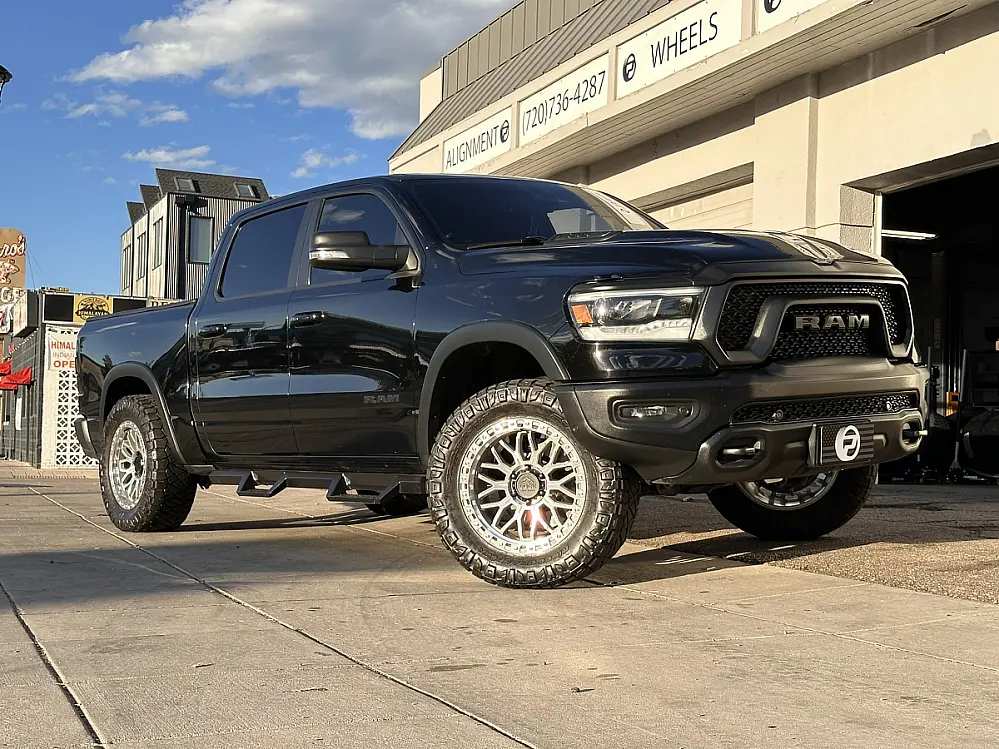 Polished Silver Lock Off-Road Combat Rim on 2025 RAM 1500