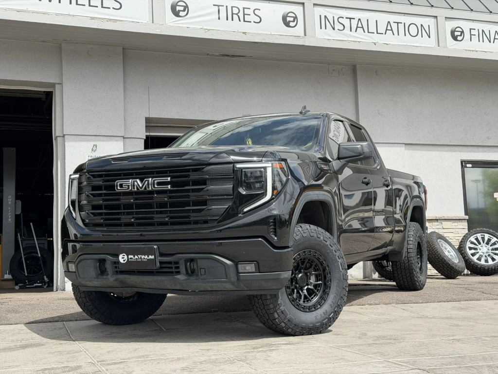 Black Lock Off-Road Commando Rim on 2025 GMC Sierra 1500