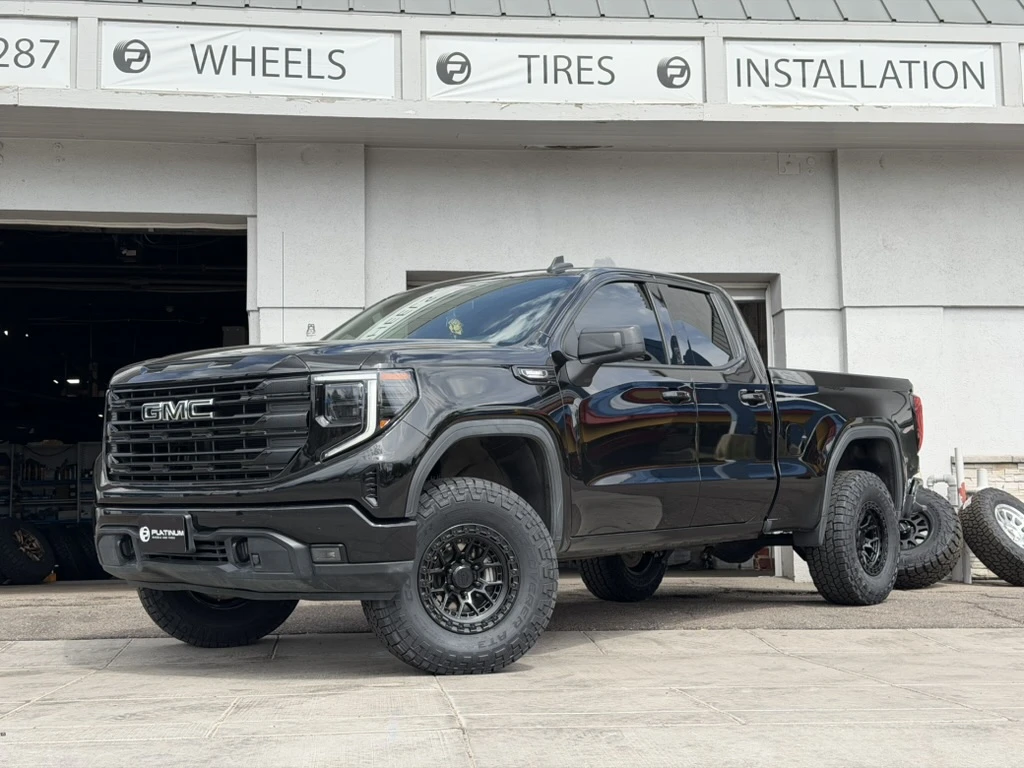 2025 GMC Sierra 1500 Running Lock Off-Road Commando Black