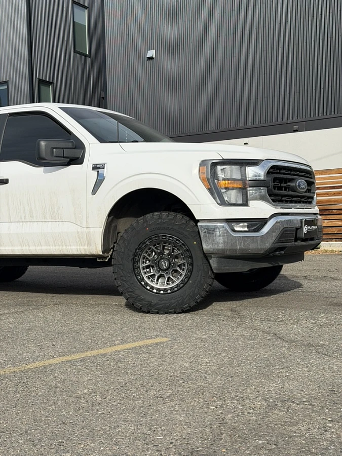 Ford Commando Lock Off-Road Commando in Charcoal — Vehicle Gallery | Platinum Wheels ...