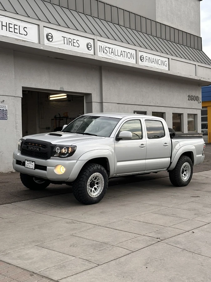 2015 Toyota Tacoma with Polished Lock Off-Road Commando Rims