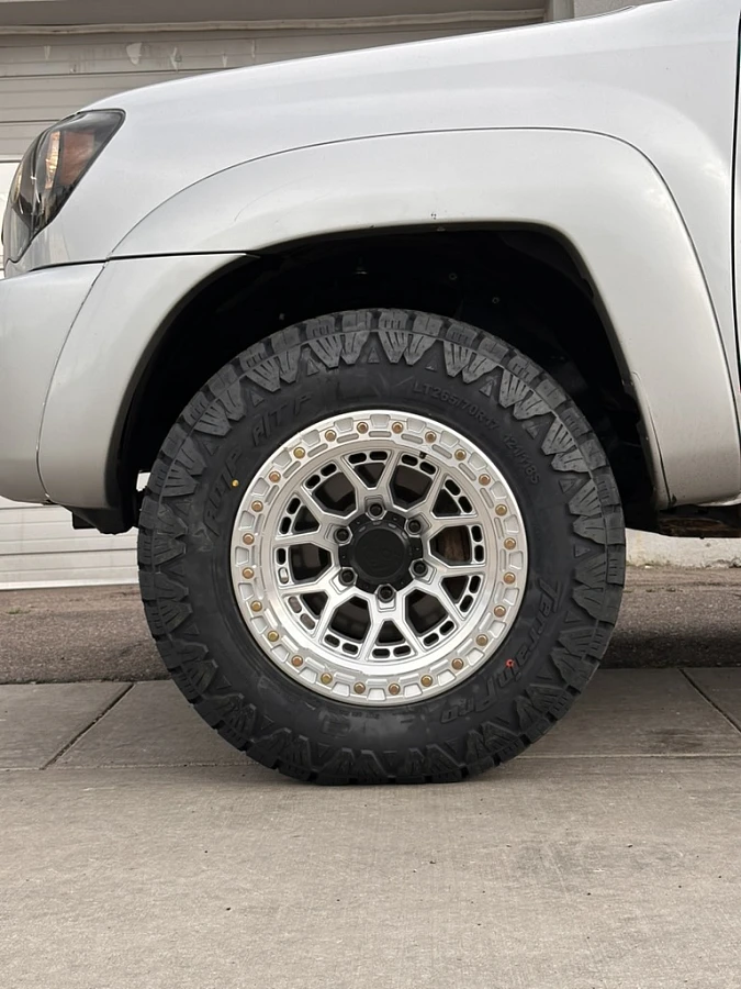 2015 Toyota Tacoma Running Lock Off-Road Commando Polished