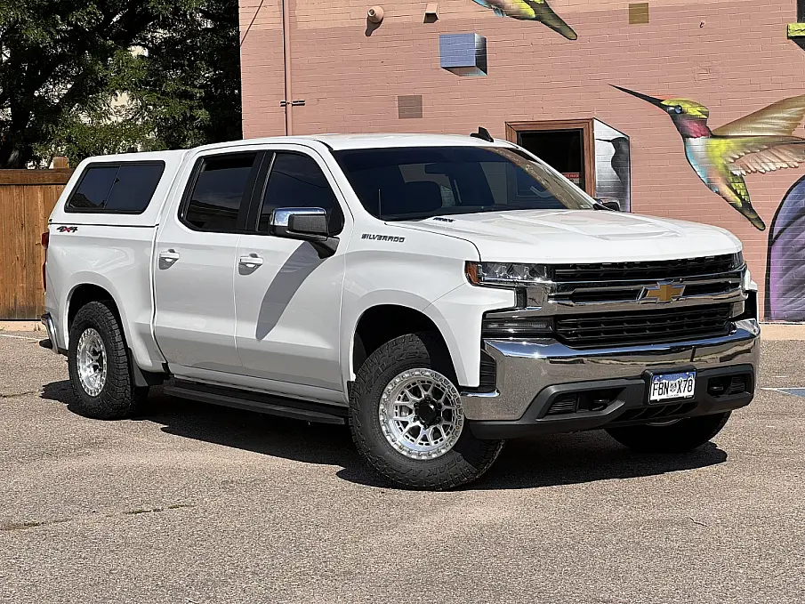Polished Lock Off-Road Commando Rim on 2025 Chevrolet Silverado 1500
