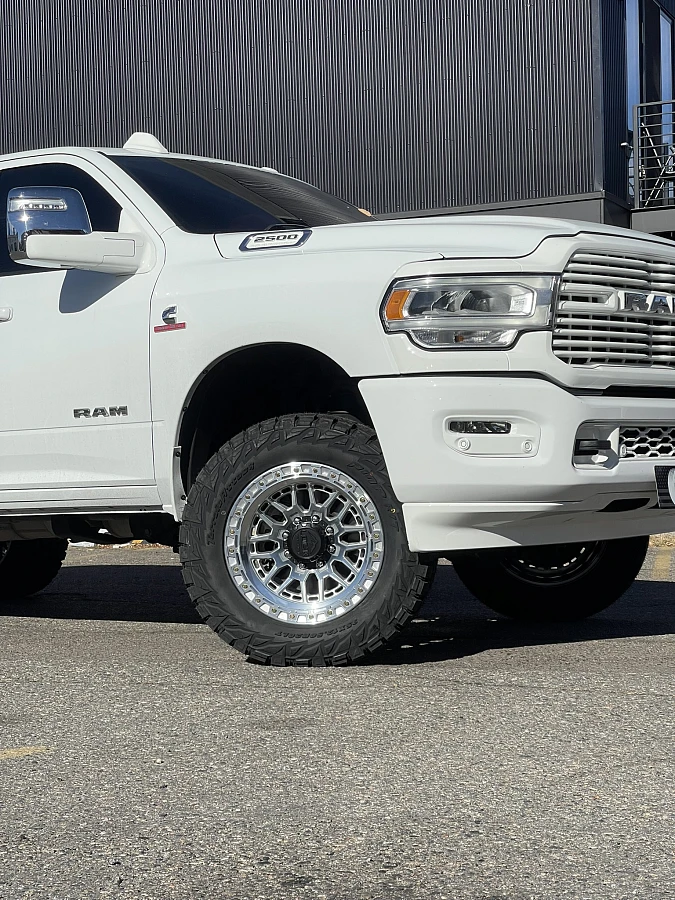 Lock Off-Road Polished Commando Wheel on 2025 RAM 2500