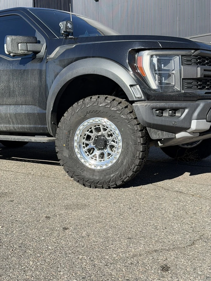 2026 Ford F-150 Equipped with Lock Off-Road Commando Polished