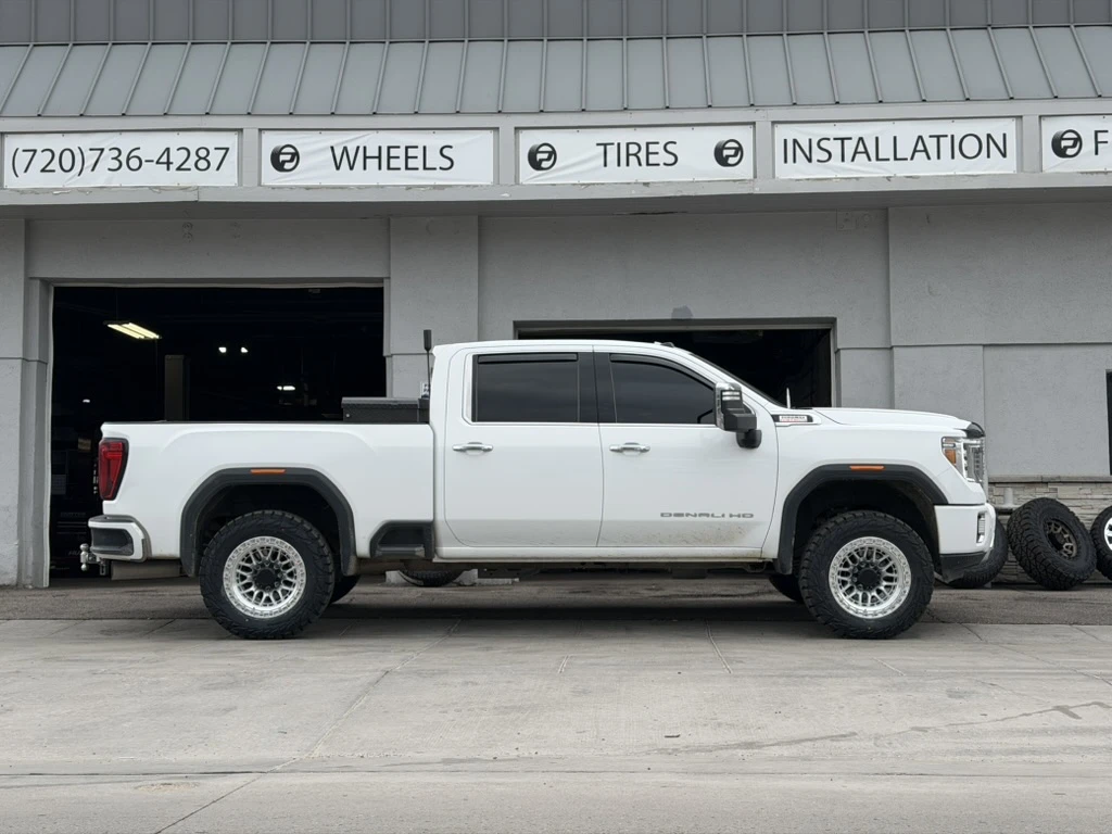Polished Lock Off-Road Commando on 2026 GMC Sierra 2500HD