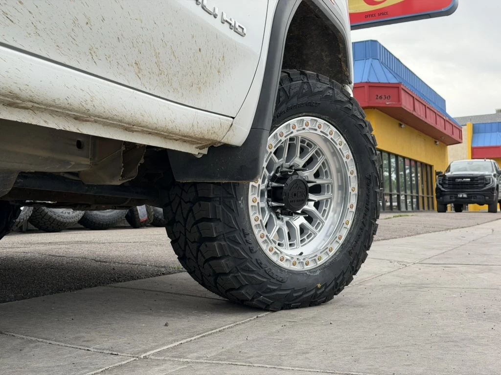 2026 GMC Sierra 2500HD Running Lock Off-Road Commando Polished