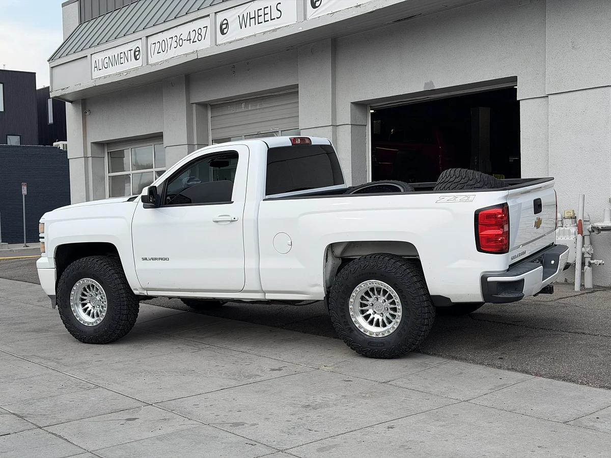 2016 Chevrolet Silverado 1500 with Machined with Clear Coat Lock Off-Road Grit Rims