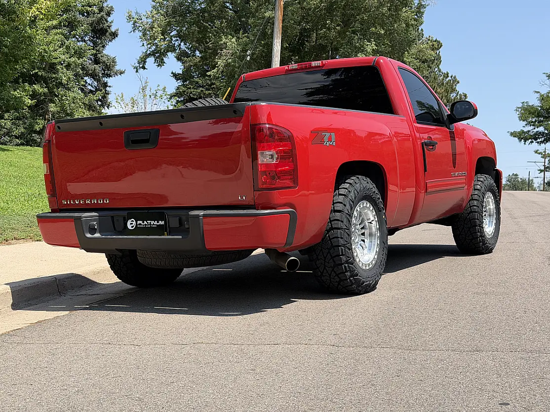 2017 GMC Sierra 1500 Lock Off-Road Grit Machined with Clear Coat Wheel