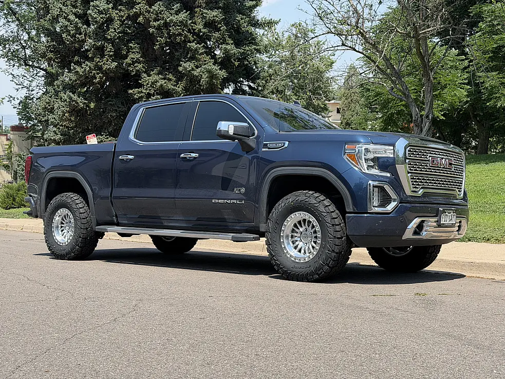 2022 GMC Sierra 1500 with Lock Off-Road Grit Machined with Clear Coat Wheels