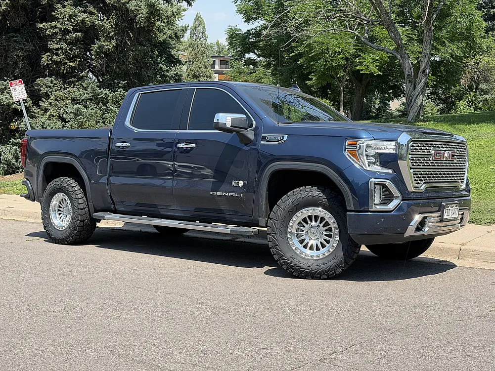 Lock Off-Road Grit Machined with Clear Coat Aftermarket Wheel on 2022 GMC Sierra 1500
