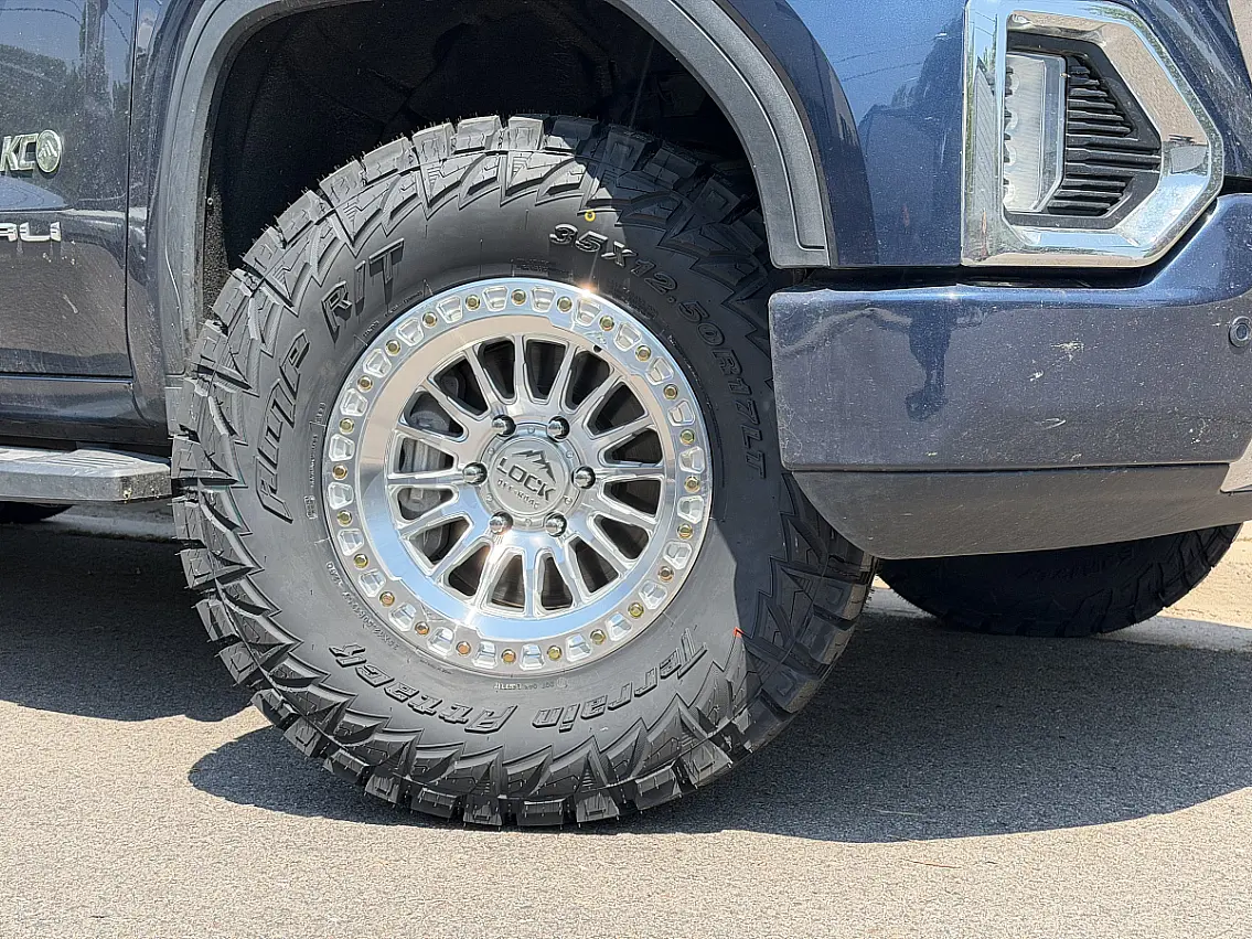 Lock Off-Road Grit Machined with Clear Coat Rim on 2022 GMC Sierra 1500