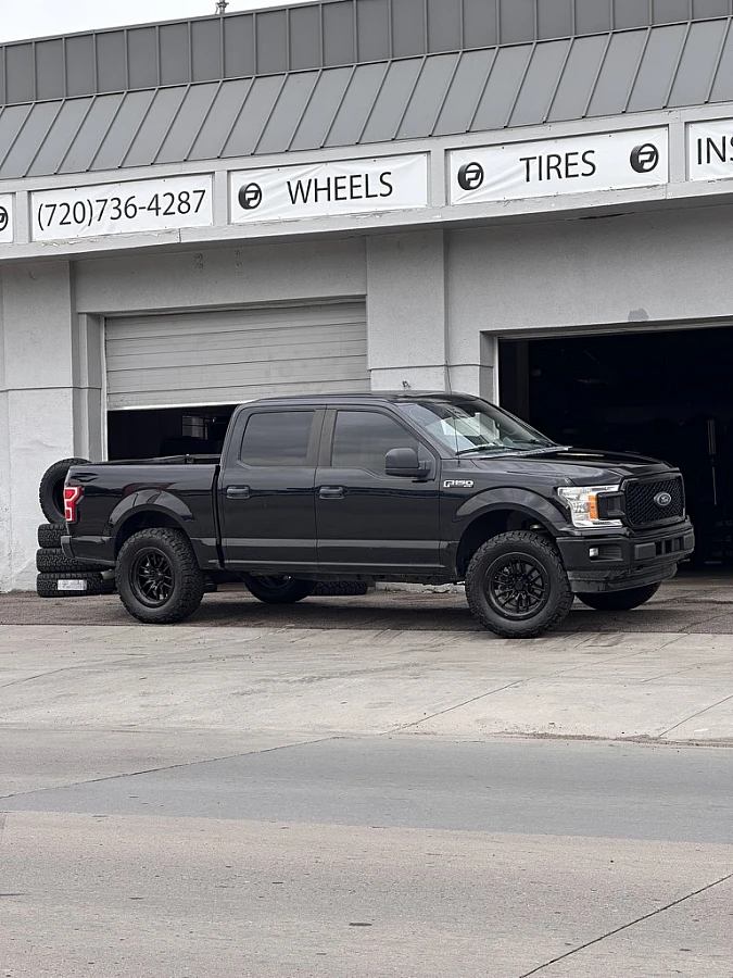 Black Lock Off-Road Krawler on 2019 Ford F-150