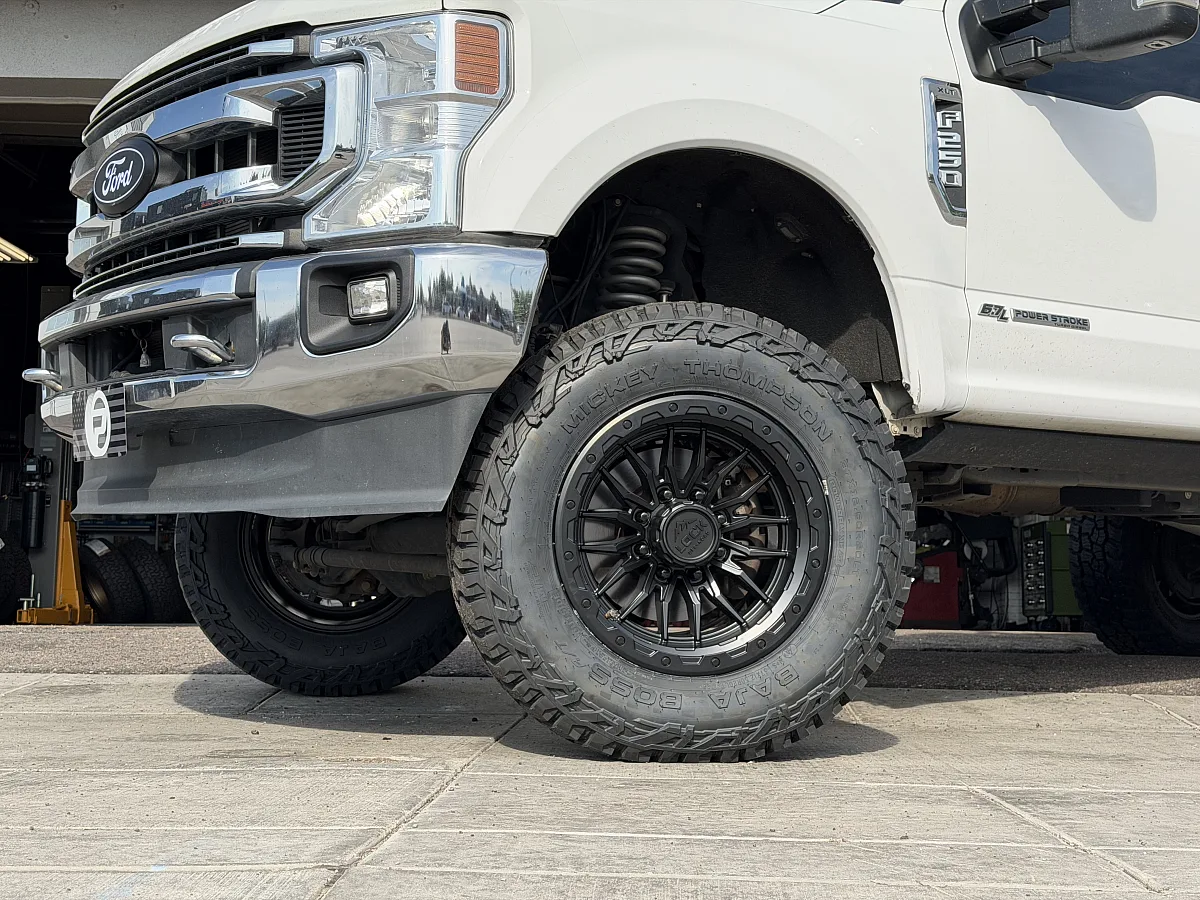 2019 Ford F-250 Lock Off-Road Krawler Black Wheel