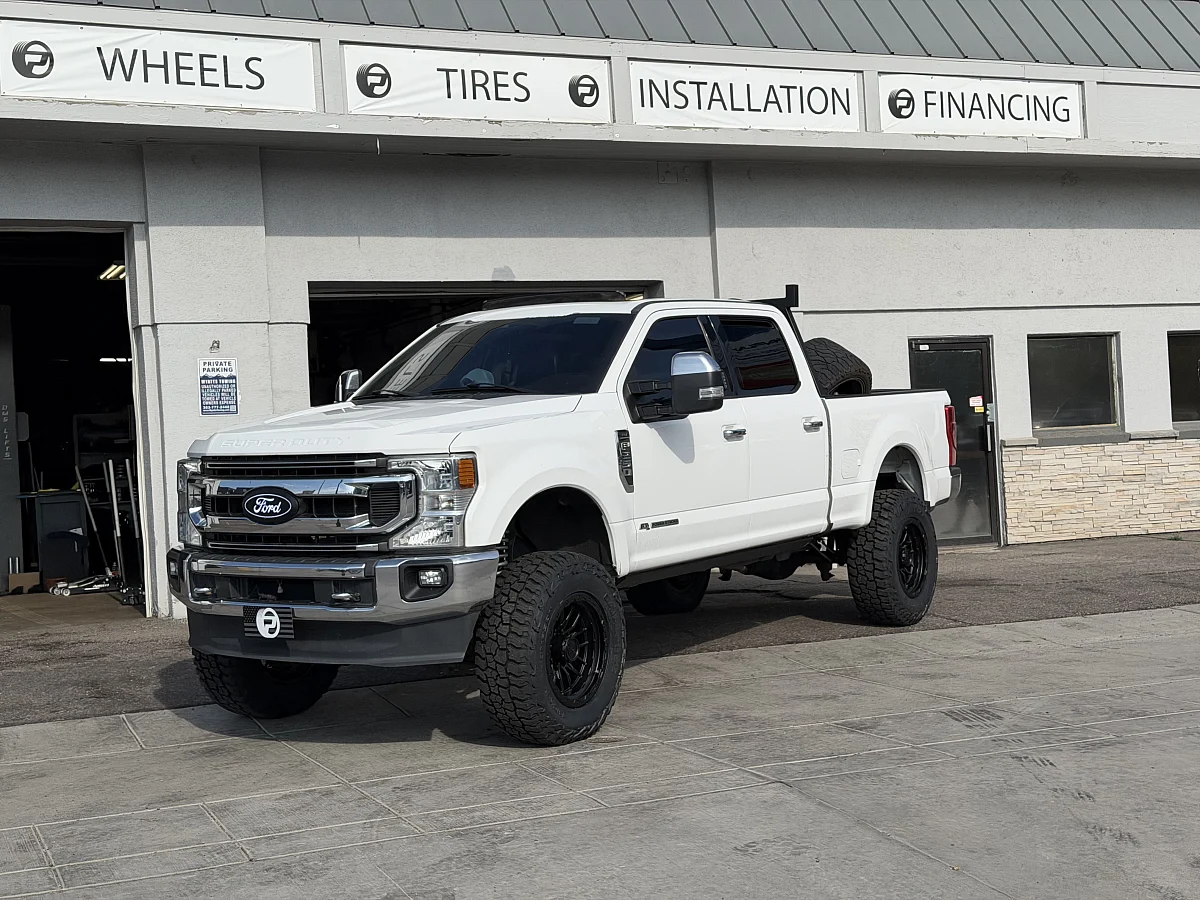 Lock Off-Road Krawler Black Rim on 2019 Ford F-250