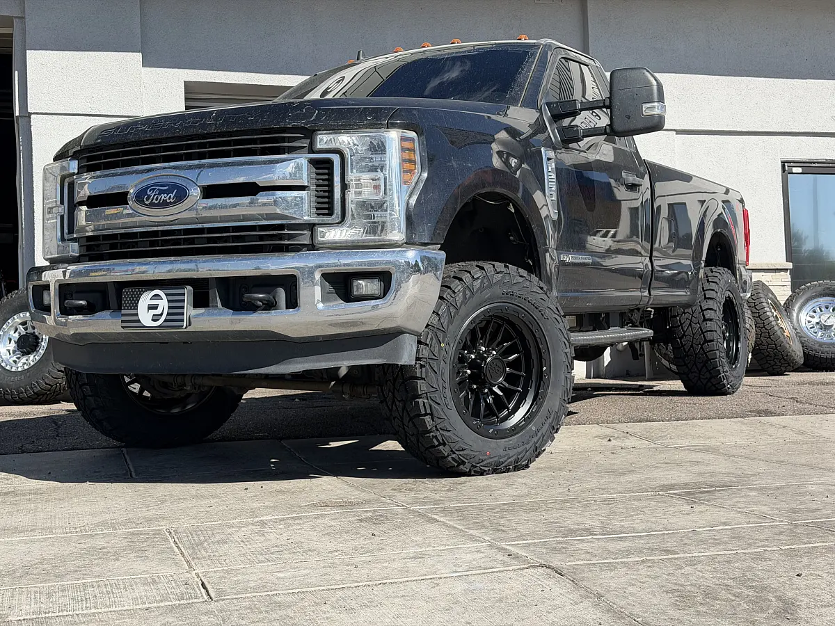 Lock Off-Road Krawler Wheels in Black for 2019 Ford F-250