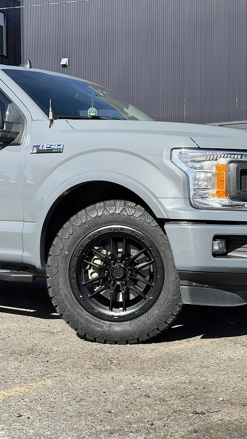 Lock Off-Road Krawler Black Aftermarket Wheel on 2020 Ford F-150