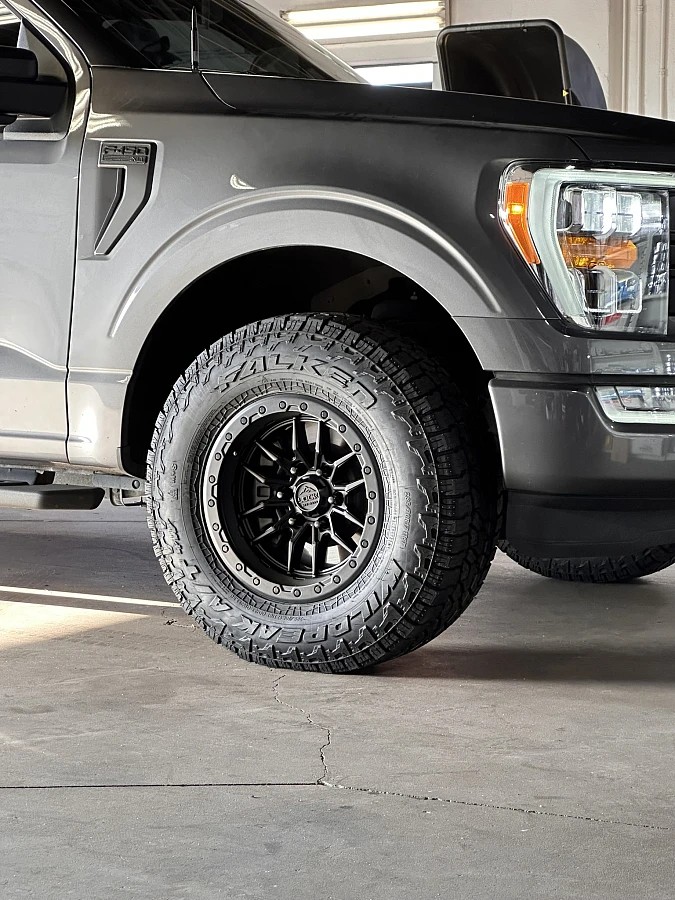 Lock Off-Road Krawler Black on 2025 Ford F-150