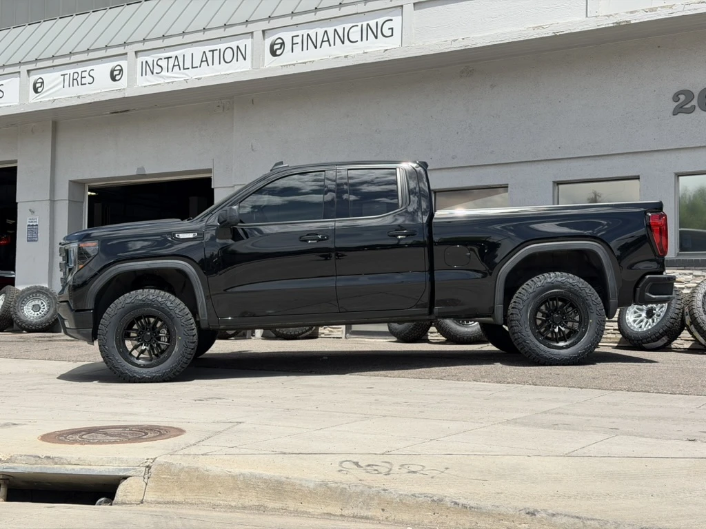 Black Lock Off-Road Krawler on 2025 GMC Sierra 1500