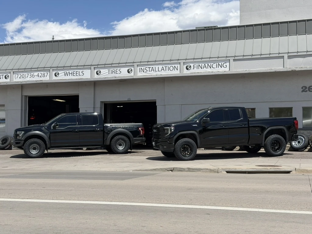 2025 GMC Sierra 1500 Lock Off-Road Krawler Black Wheel