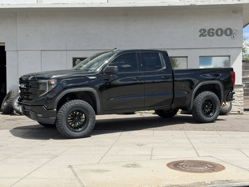 Lock Off-Road Krawler Black Rim on 2025 GMC Sierra 1500