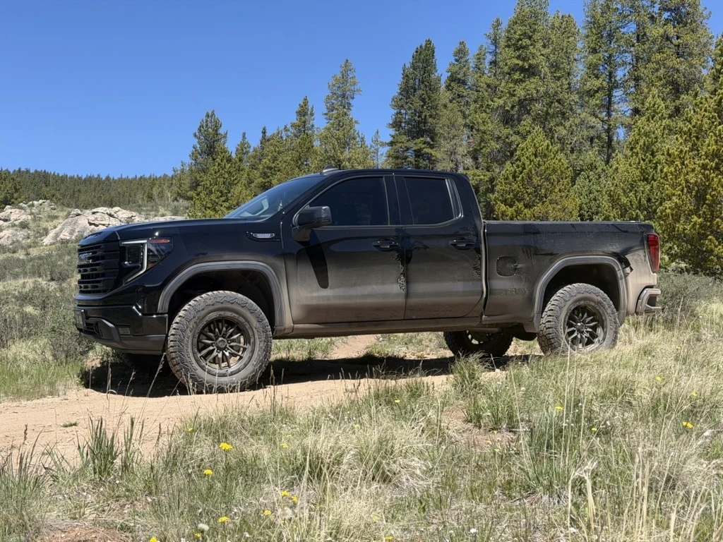2025 GMC Sierra 1500 with Lock Off-Road Krawler in Black