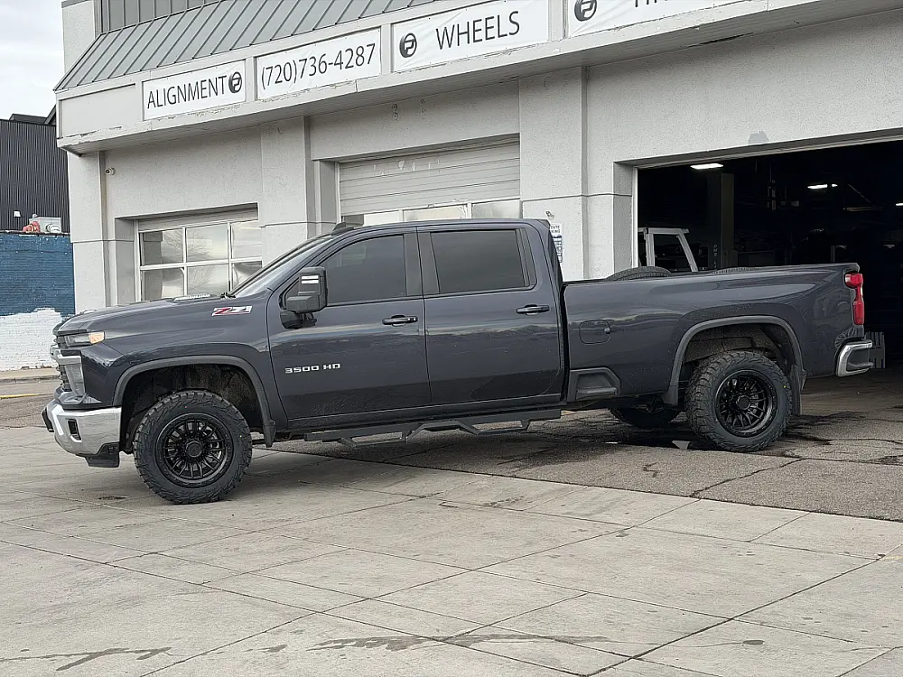 2026 Chevrolet Silverado 3500HD Lock Off-Road Krawler Black Wheel