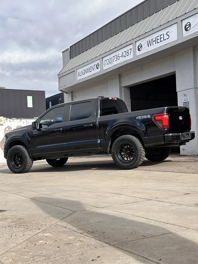 2026 Ford F-150 Lock Off-Road Krawler Black Wheel
