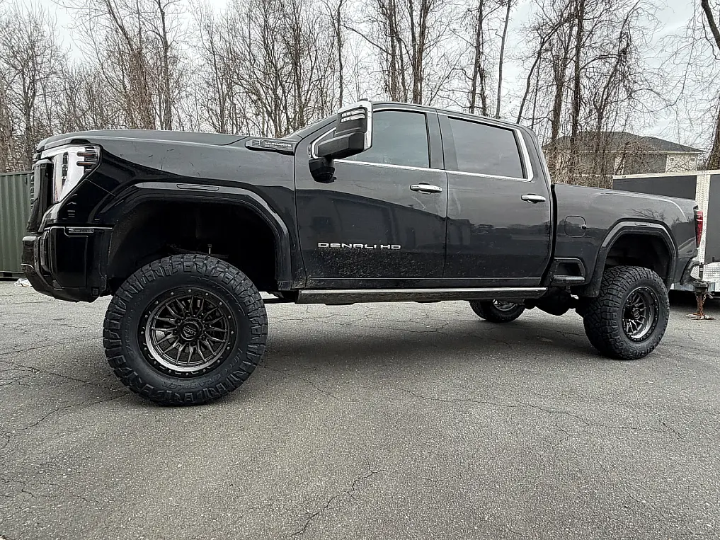 2025 GMC Sierra 2500HD Lock Off-Road Krawler Charcoal Wheel