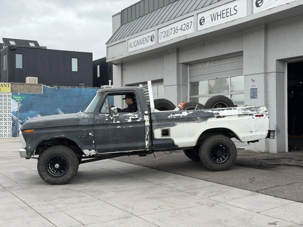 Lock Off-Road Lunatic Black on 1980 Ford F-250