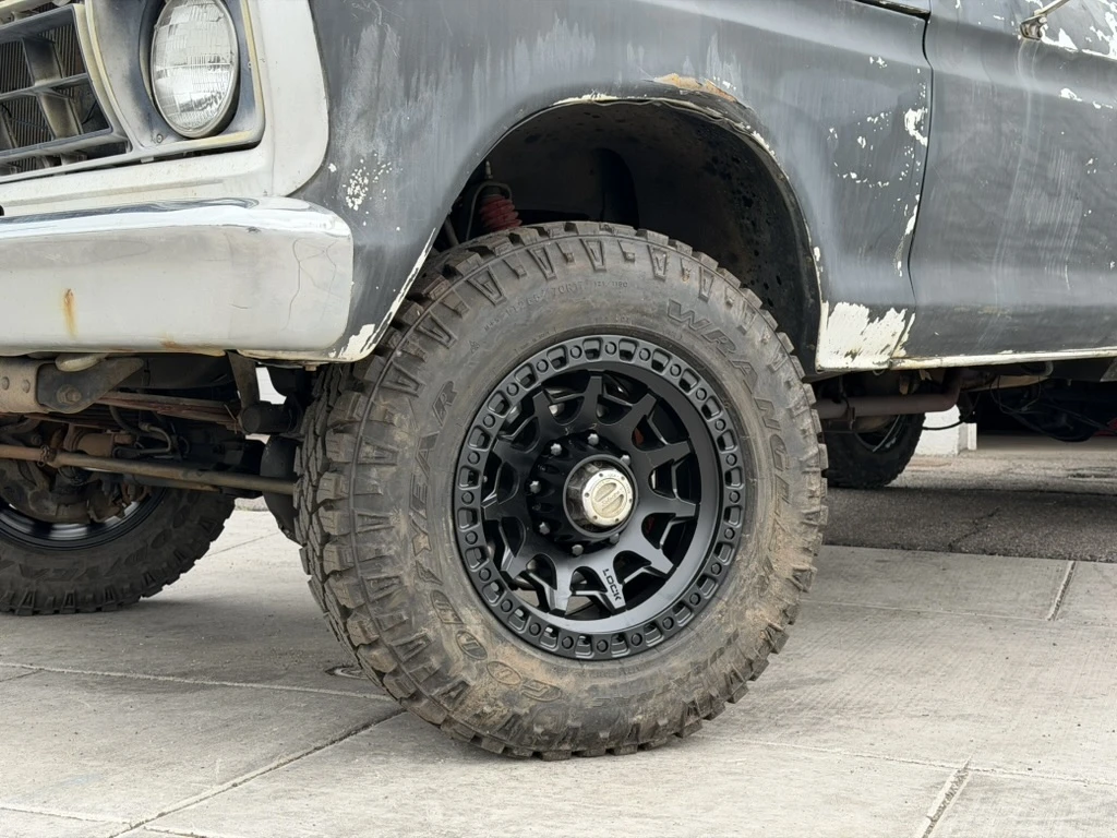 Lock Off-Road Lunatic Black Rim on 1980 Ford F-250