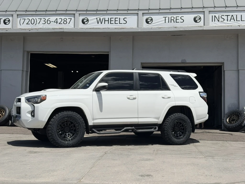 Black Lock Off-Road Lunatic on 2023 Toyota 4Runner
