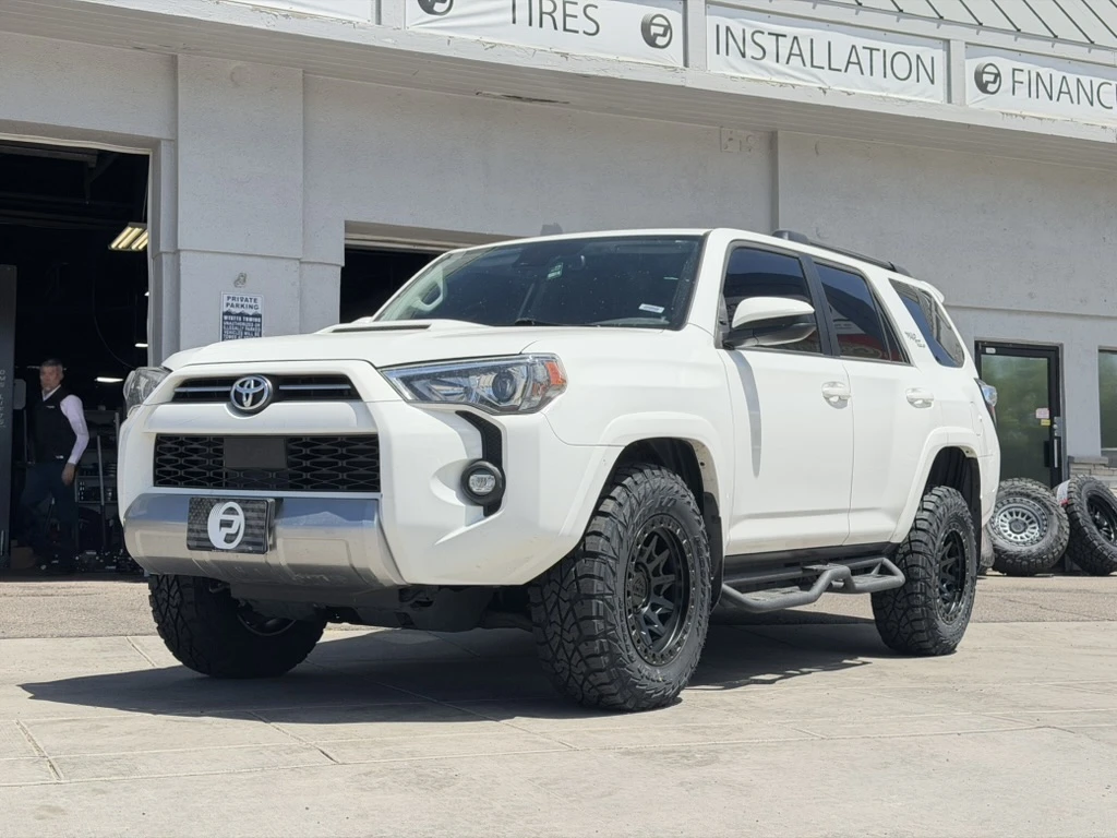Lock Off-Road Lunatic Black Rim on 2023 Toyota 4Runner