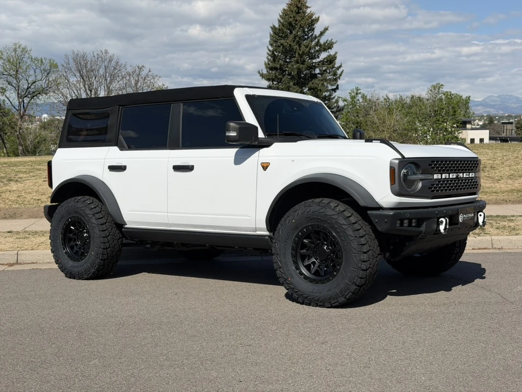 2025 Ford Bronco Fitted with Black Lock Off-Road Lunatic Rims