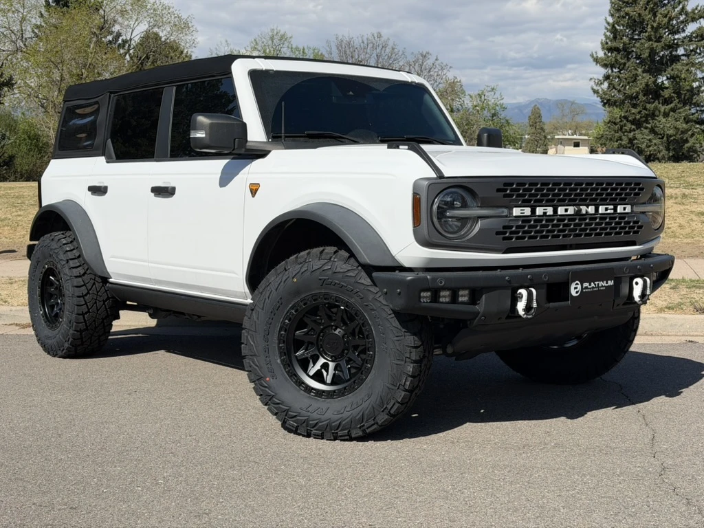 2025 Ford Bronco Running Lock Off-Road Lunatic Black