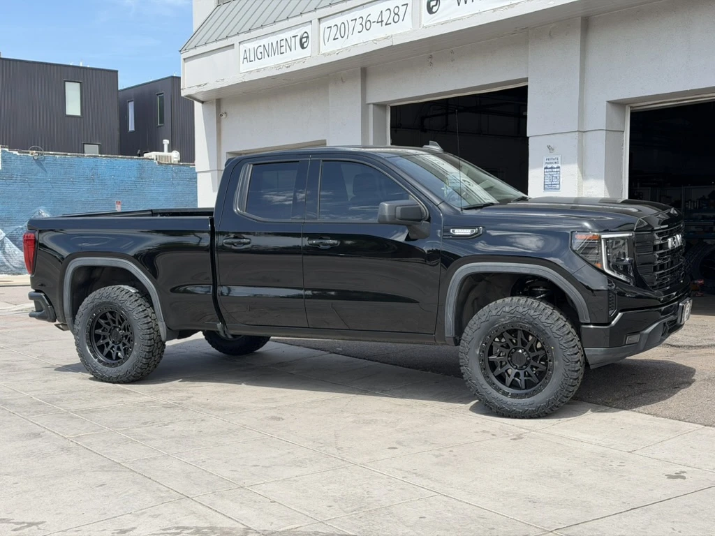 Black Lock Off-Road Lunatic on 2025 GMC Sierra 1500