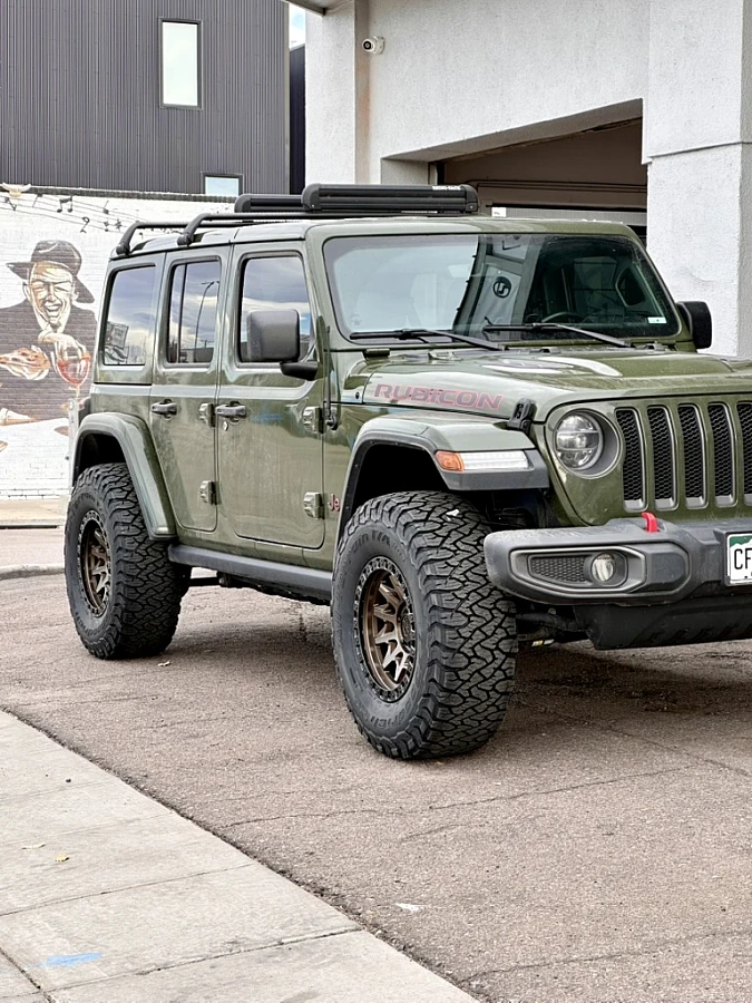 2022 Jeep Wrangler Running Lock Off-Road Lunatic Bronze
