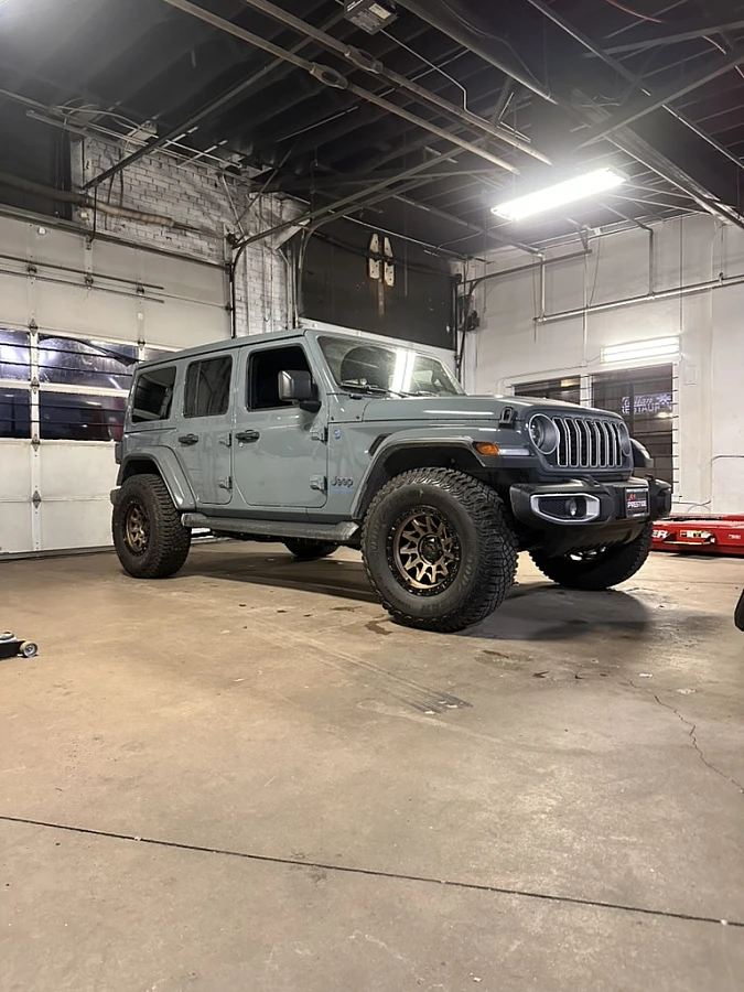 2024 Jeep Wrangler with Lock Off-Road Lunatic Bronze Rims