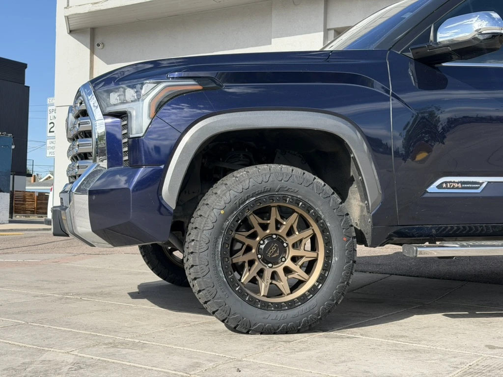 Bronze Lock Off-Road Lunatic on 2025 Toyota Tundra