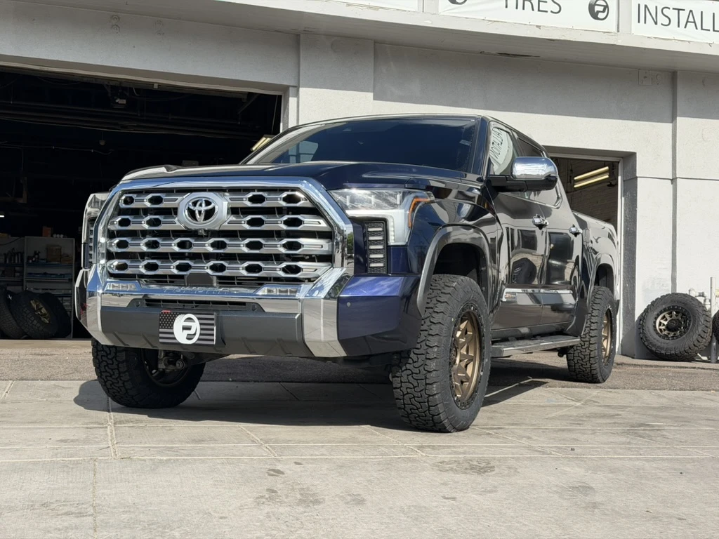 Lock Off-Road Lunatic Bronze Rim on 2025 Toyota Tundra