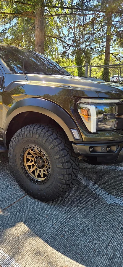 Bronze Lock Off-Road Lunatic on 2026 Ford F-150