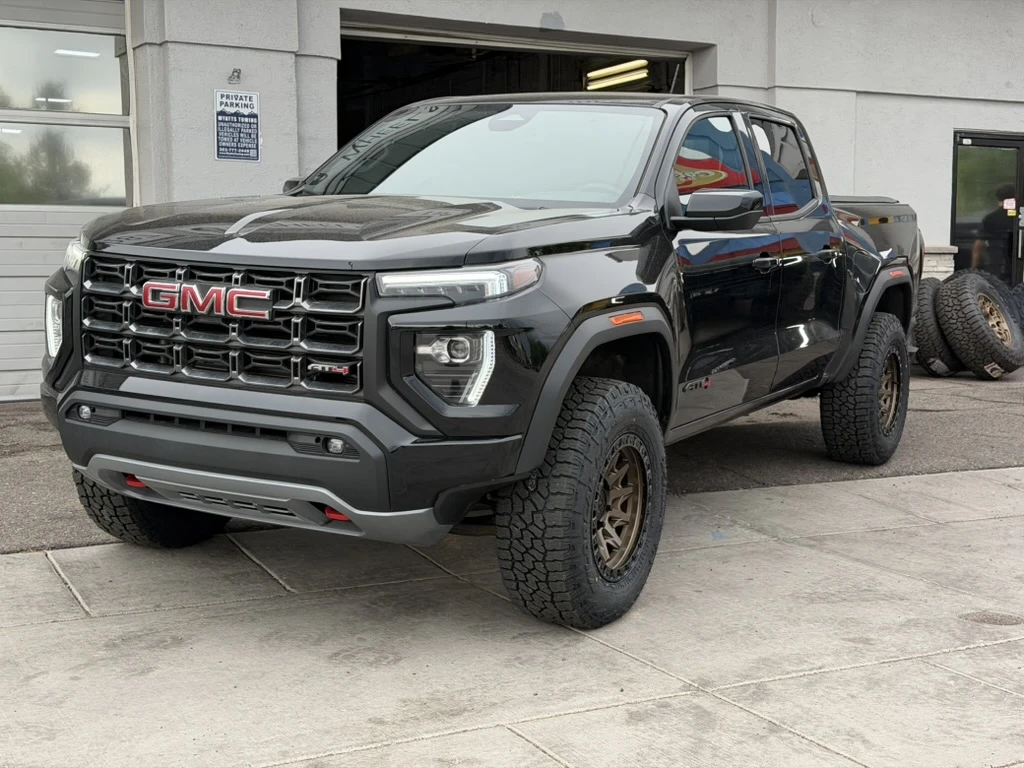 2026 GMC Canyon with Lock Off-Road Lunatic Bronze Rims