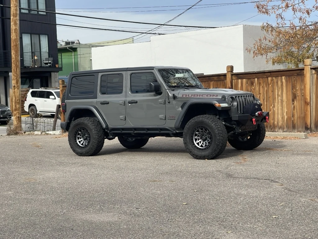 2025 Jeep Wrangler Running Lock Off-Road Lunatic Charcoal